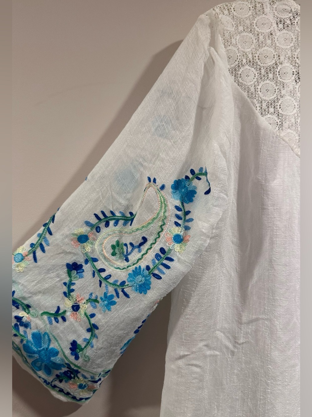 Roz & Ali DressBarn White Boho Embroidered Lace Peasant Blouse Tunic Top Large - Picture 8 of 16